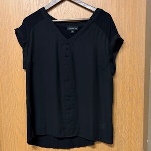Fortune + Ivy Black Button-Front Blouse